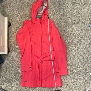 Women’s rain jacket with detachable hood - gently worn
